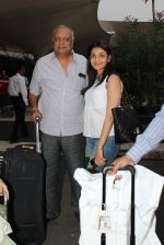 Kajal Aggarwal snapped at airport on 28th Oct 2015